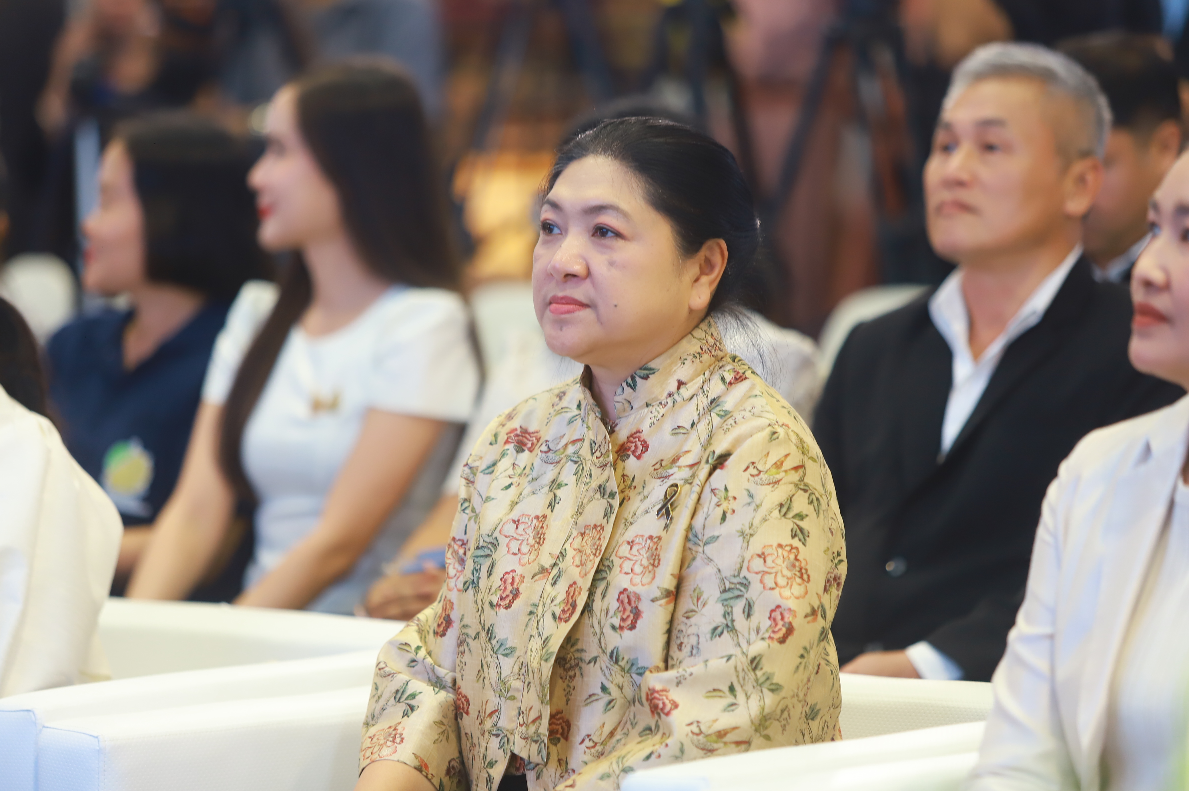 title - ส.ป.ก. ร่วมพิธีเปิดงานหม่อนไหมสัญจร ณ กรุงเทพมหานครและจังหวัดนนทบุรี ครั้งที่ 1 ชูนโยบาย ตลาดนำการผลิต เพิ่มช่องทางจำหน่าย สร้างรายได้เกษตรกร